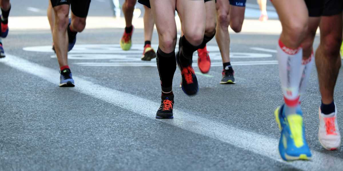 Hardlopen met een Blessuregeschiedenis: Hoe je veilig weer opbouwt.